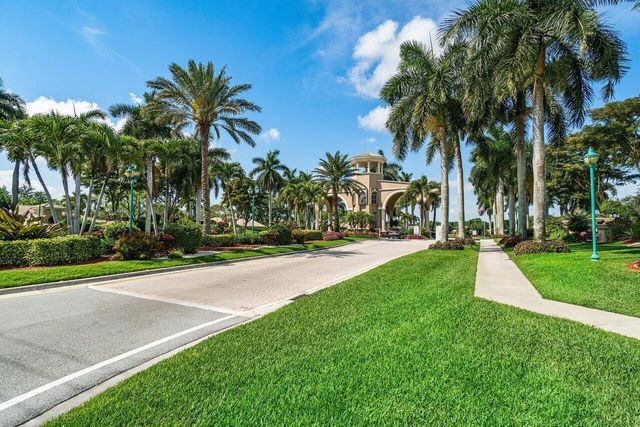 6523 Via Trento, Delray Beach, FL 33446