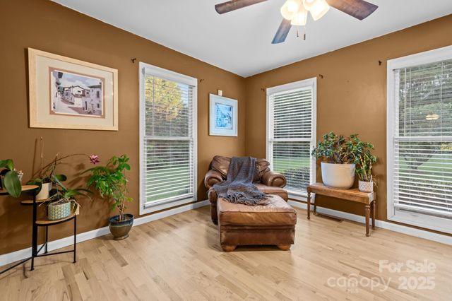 1378 Shadowfax Wynd None, Hickory, NC 28602