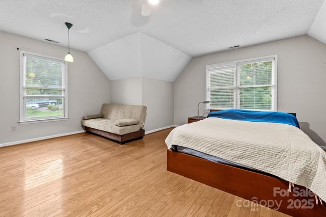 1378 Shadowfax Wynd None, Hickory, NC 28602