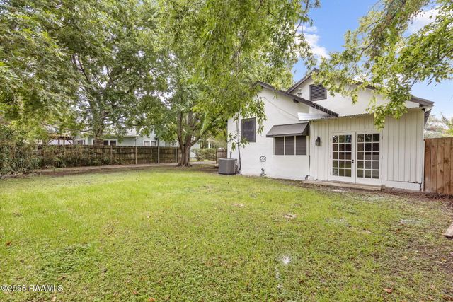 109 N Henry Street, Abbeville, LA 70510