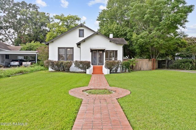 109 N Henry Street, Abbeville, LA 70510