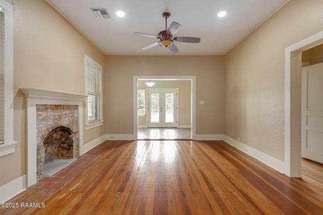 109 N Henry Street, Abbeville, LA 70510