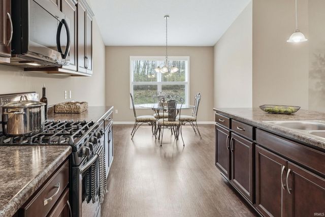 1804 Cymbeline Court, Fort Wayne, IN 46818