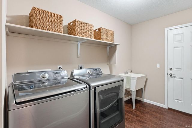 1804 Cymbeline Court, Fort Wayne, IN 46818