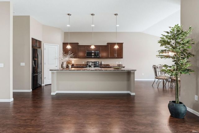 1804 Cymbeline Court, Fort Wayne, IN 46818