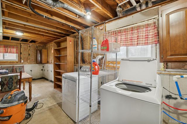 851 Academy Road, Holly Township, MI 48442