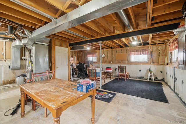 851 Academy Road, Holly Township, MI 48442