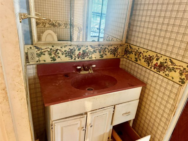 221 Northview Drive, Trinidad, TX 75163