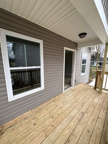 1200 McDonald St, Fayetteville, TN 37334
