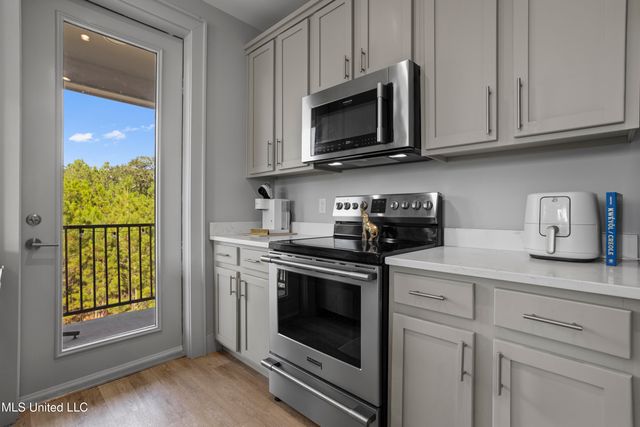 2501 Bienville Boulevard, 531, Ocean Springs, MS 39564