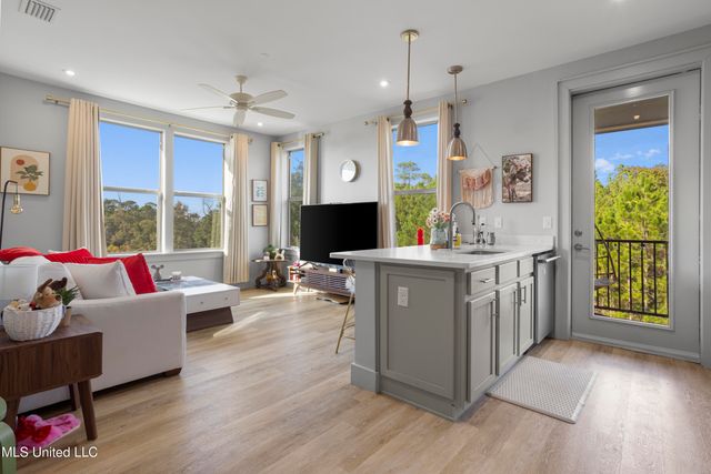 2501 Bienville Boulevard, 531, Ocean Springs, MS 39564