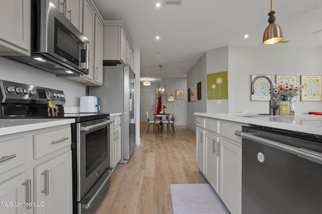 2501 Bienville Boulevard, 531, Ocean Springs, MS 39564