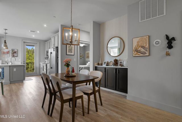 2501 Bienville Boulevard, 531, Ocean Springs, MS 39564