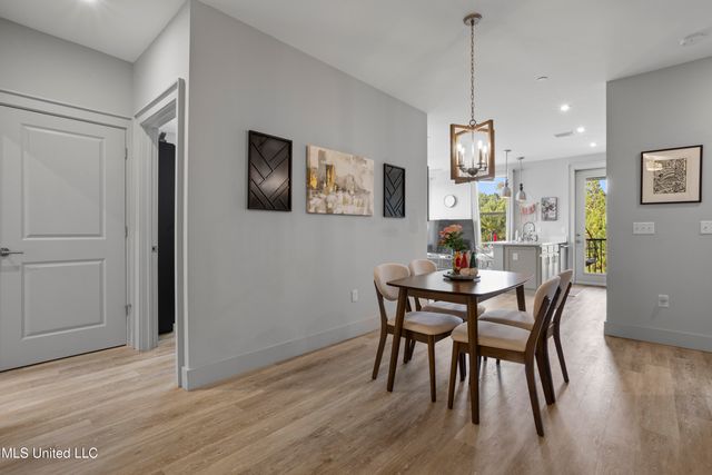 2501 Bienville Boulevard, 531, Ocean Springs, MS 39564