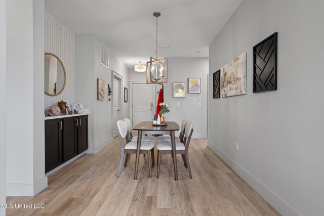 2501 Bienville Boulevard, 531, Ocean Springs, MS 39564