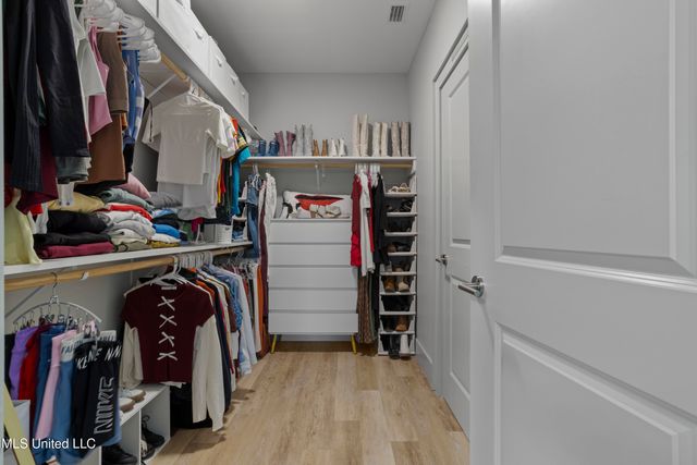 2501 Bienville Boulevard, 531, Ocean Springs, MS 39564