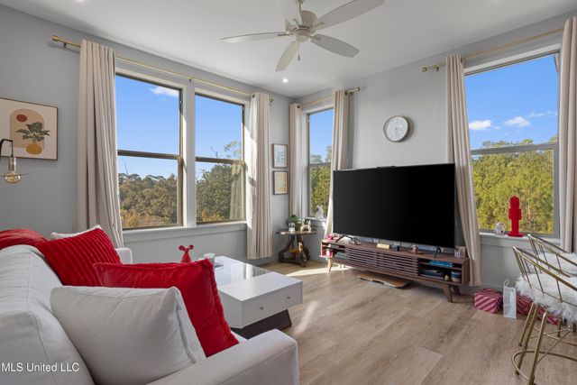 2501 Bienville Boulevard, 531, Ocean Springs, MS 39564