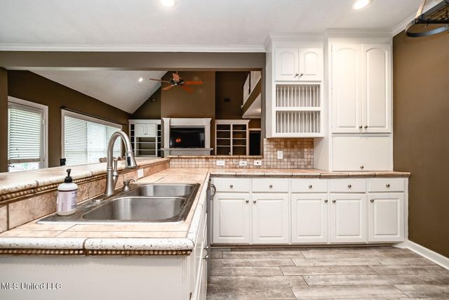 628 Kinsington Court, Ridgeland, MS 39157