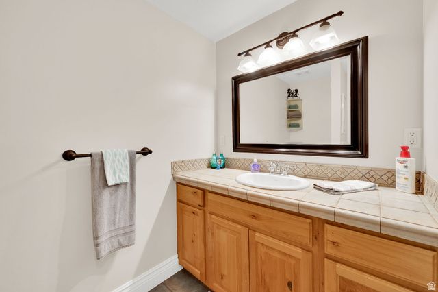 1506 S LAKEVIEW DR, Bountiful, UT 84010