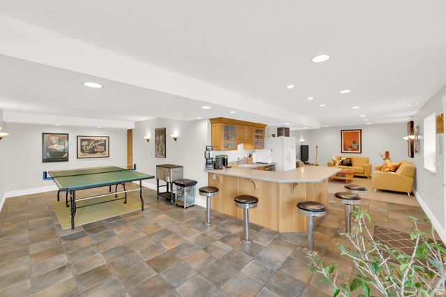 1506 S LAKEVIEW DR, Bountiful, UT 84010