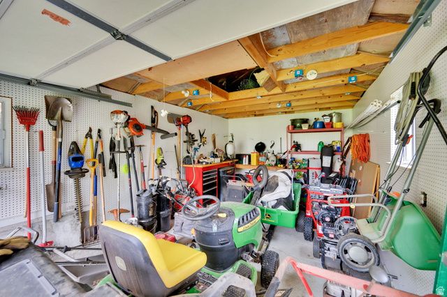 1506 S LAKEVIEW DR, Bountiful, UT 84010