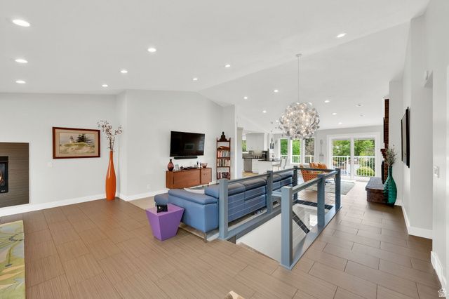 1506 S LAKEVIEW DR, Bountiful, UT 84010
