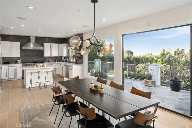 3642 Alta Mesa Drive, Studio City, CA 91604