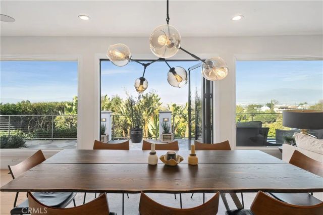 3642 Alta Mesa Drive, Studio City, CA 91604