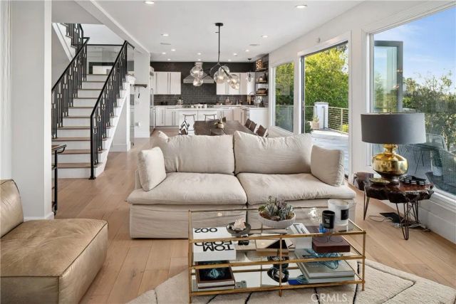 3642 Alta Mesa Drive, Studio City, CA 91604