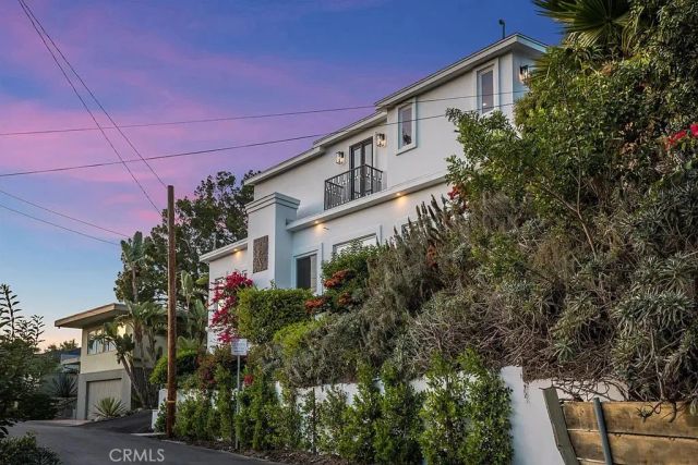3642 Alta Mesa Drive, Studio City, CA 91604