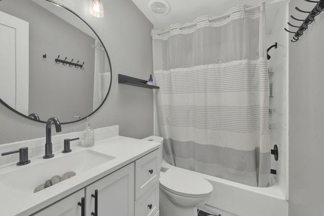 859 Morningwood DR, San Marcos, TX 78666