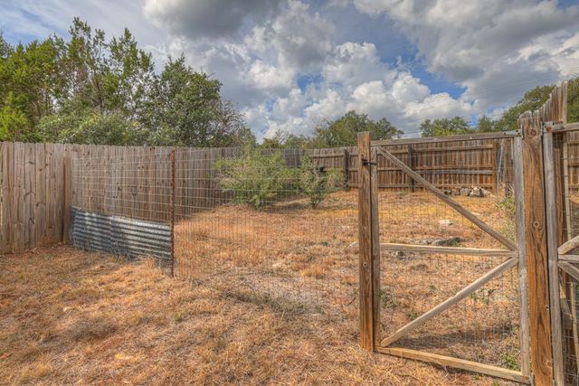 859 Morningwood DR, San Marcos, TX 78666