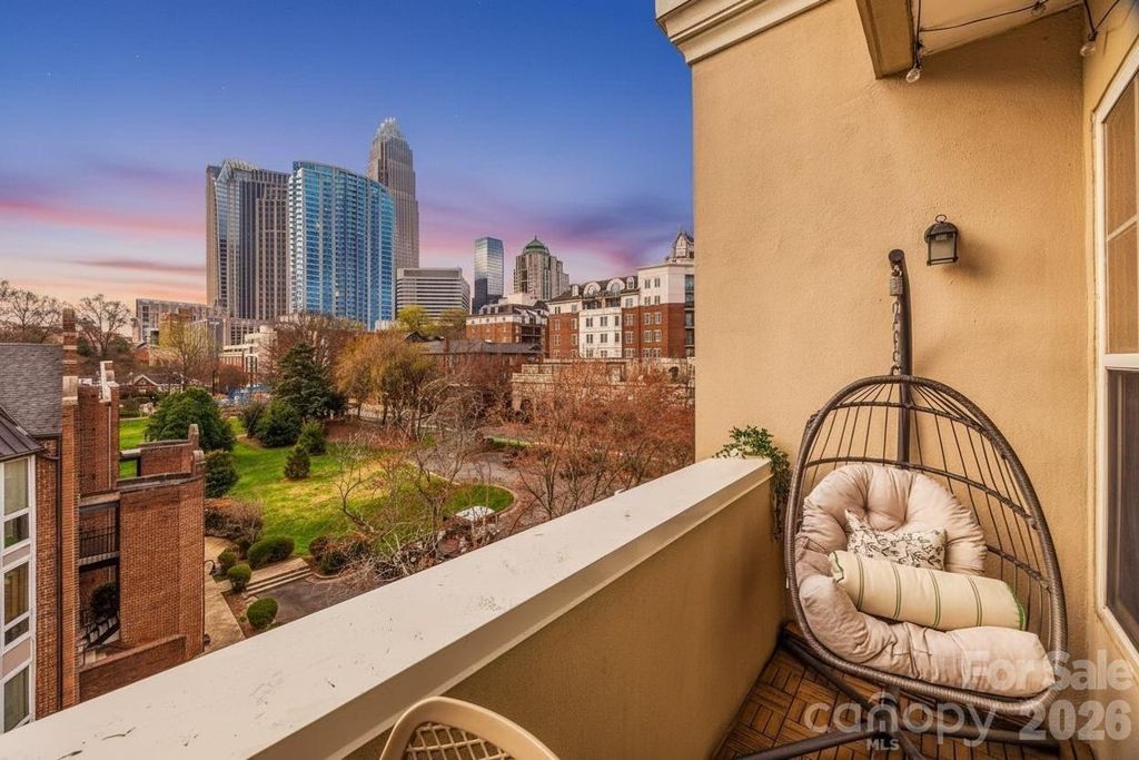 405 W 7th Street 508, Charlotte, NC 28202