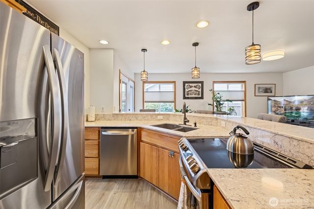 716 S N Street, Port Angeles, WA 98363
