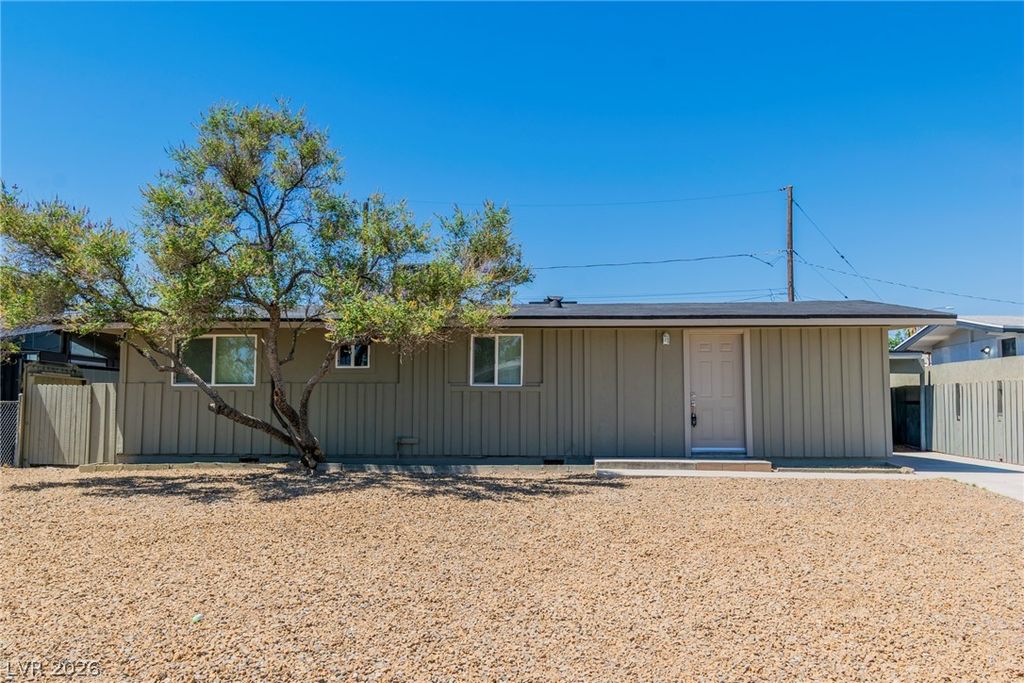 5617 Idle Avenue, Las Vegas, NV 89107 — photo 2