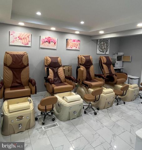 155 N ROUTE 73, West Berlin, NJ 08091