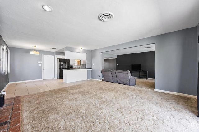 6417 Olympia Drive, Bakersfield, CA 93309