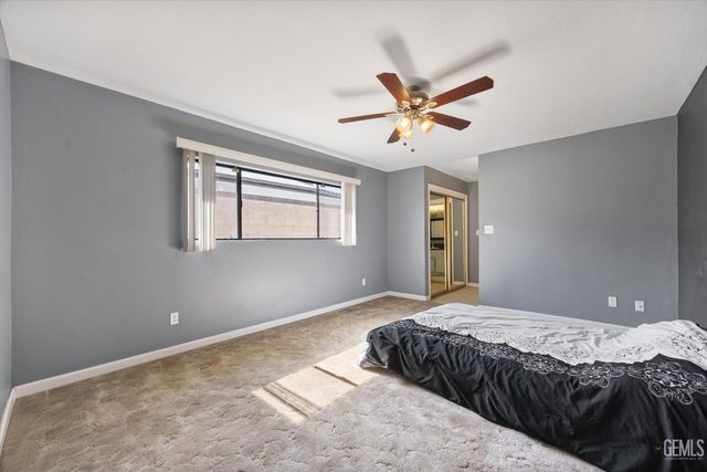6417 Olympia Drive, Bakersfield, CA 93309
