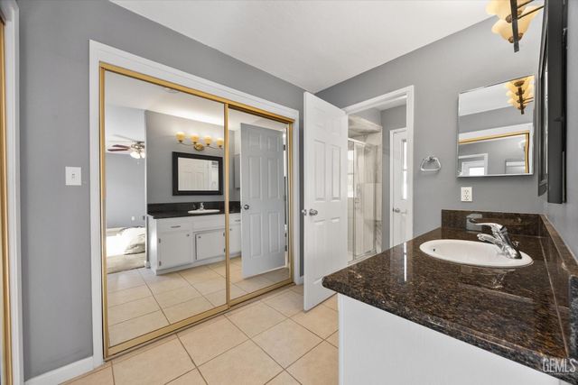 6417 Olympia Drive, Bakersfield, CA 93309