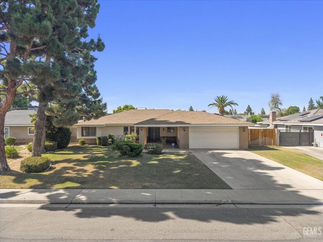 6417 Olympia Drive, Bakersfield, CA 93309