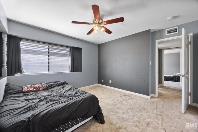 6417 Olympia Drive, Bakersfield, CA 93309