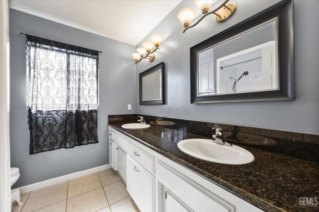 6417 Olympia Drive, Bakersfield, CA 93309