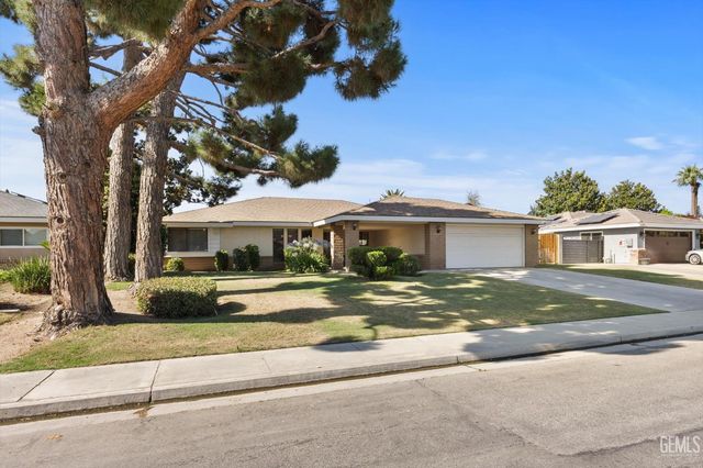 6417 Olympia Drive, Bakersfield, CA 93309