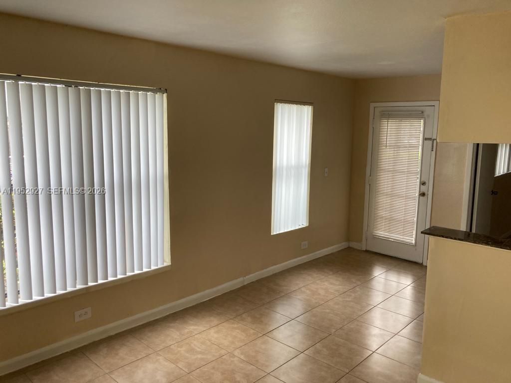8705 NW 39th St 0, Sunrise, FL 33351