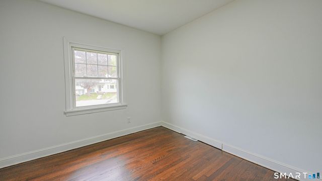 24 Sunfield Circle, Waterbury, CT 06708