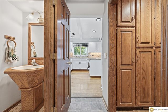 1693 S 153rd Street, Omaha, NE 68144