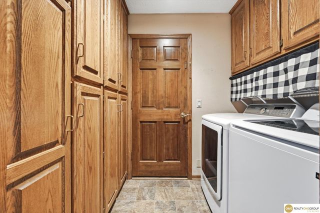 1693 S 153rd Street, Omaha, NE 68144