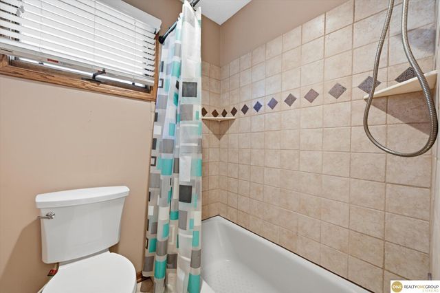 1693 S 153rd Street, Omaha, NE 68144