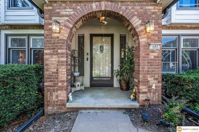 1693 S 153rd Street, Omaha, NE 68144