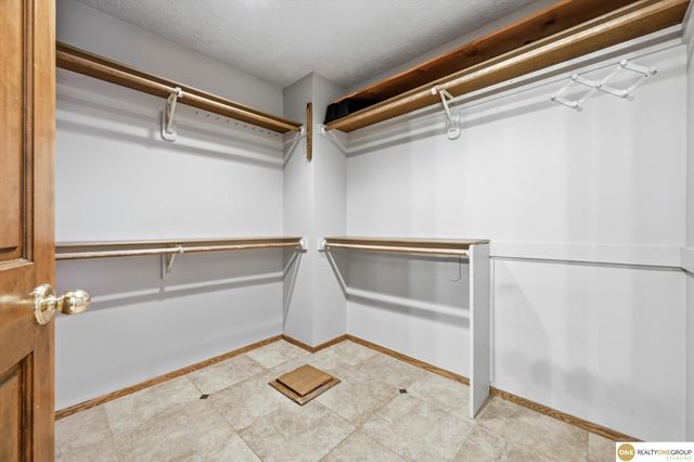 1693 S 153rd Street, Omaha, NE 68144